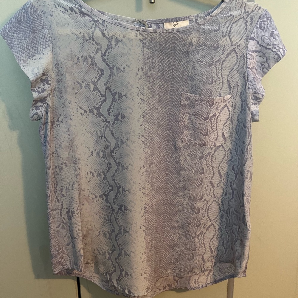 Joie light blue silk cap sleeve blouse with keyhole back